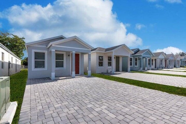 2 of 22 - 3763 Saginaw Avenue Avenue, West Palm Beach, FL