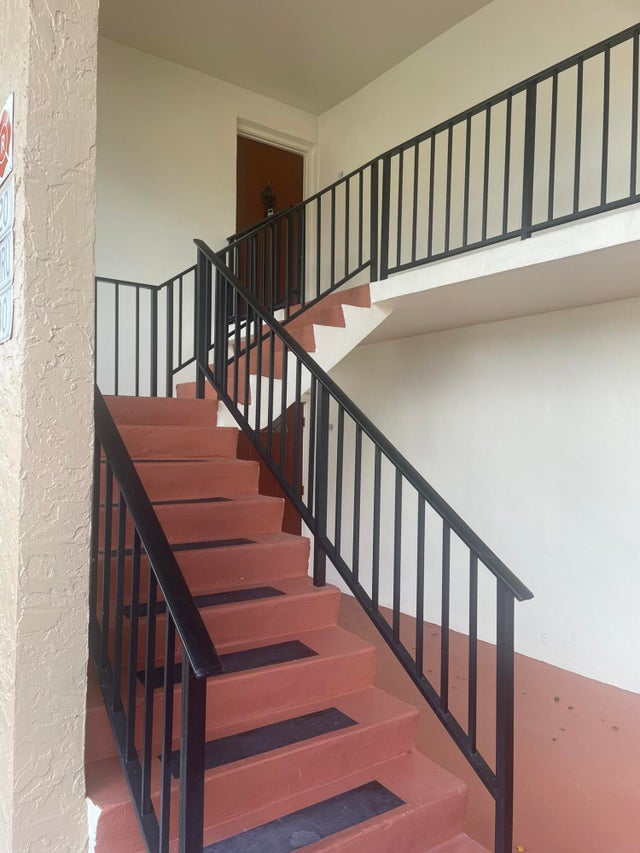 2 of 12 - 130 Lake Dora Drive, West Palm Beach, FL