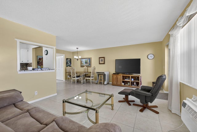 3 of 32 - 414 Windsor R, West Palm Beach, FL