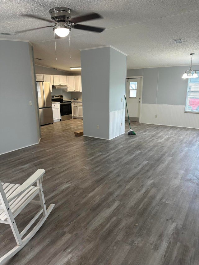 4 of 16 - 528 Tropical Isles Circle, Fort Pierce, FL