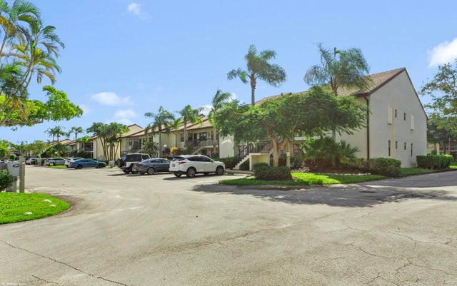 3 of 29 - 7698 Tahiti Lane #105, Lake Worth, FL
