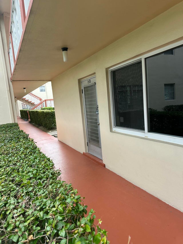 2 of 26 - 193 Chatham J, West Palm Beach, FL