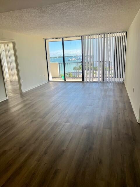 3 of 28 - 5600 N Flagler Drive #1110, West Palm Beach, FL
