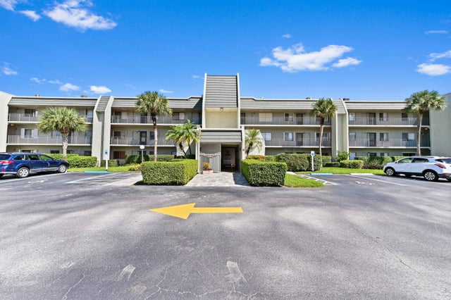 1 of 27 - 4080 Tivoli Court #202, Lake Worth, FL