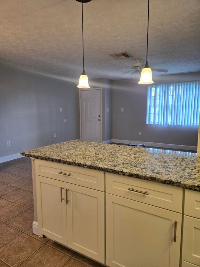 2 of 5 - 253 Sw Starflower Avenue, Port Saint Lucie, FL