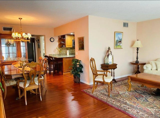 2 of 13 - 308 Wellington D, West Palm Beach, FL