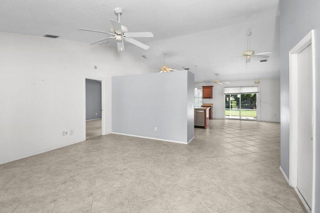 4 of 52 - 503 Ne Solida Circle, Port Saint Lucie, FL