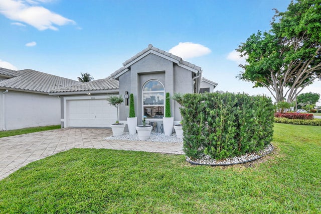 4 of 111 - 6430 Three Lakes Lane, Boynton Beach, FL