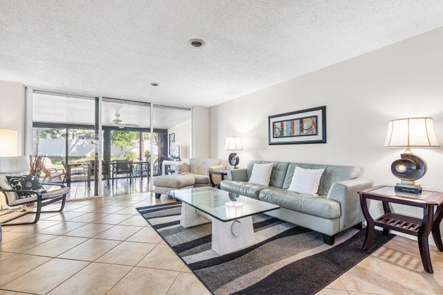 2 of 36 - 4234 Deste Court, Lake Worth, FL