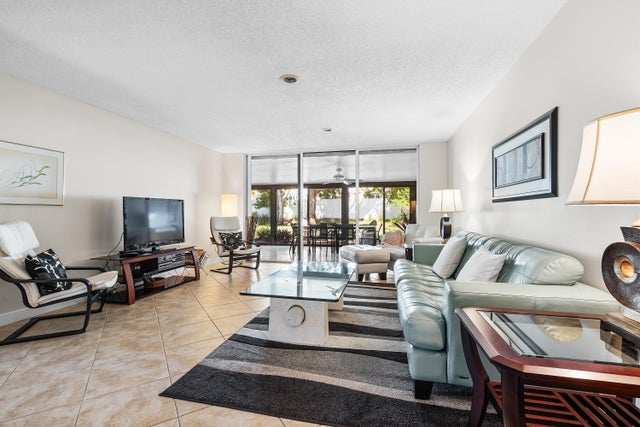 4 of 36 - 4234 Deste Court, Lake Worth, FL
