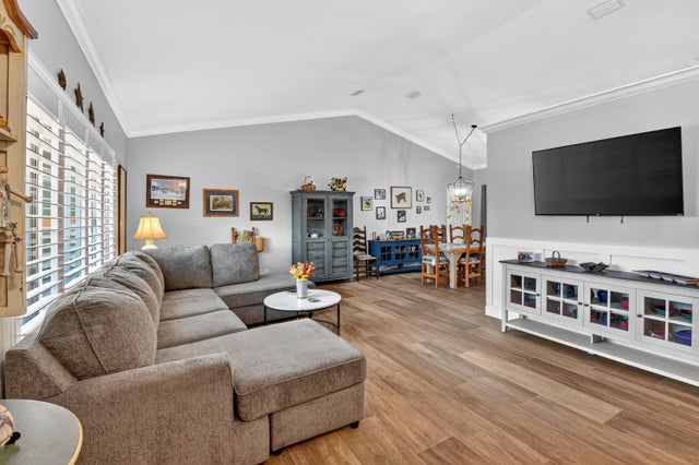 5 of 58 - 5143 Whitewood Way, Lake Worth, FL