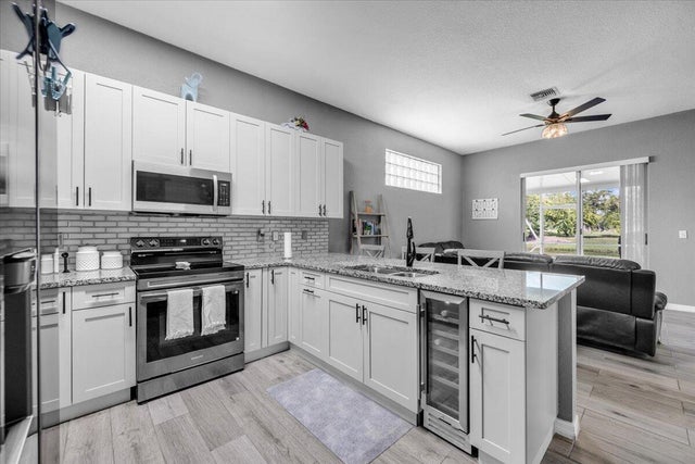 5 of 60 - 114 Prestige Drive, Royal Palm Beach, FL