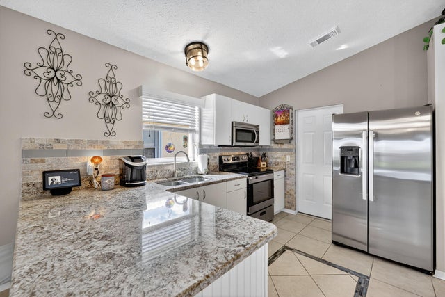5 of 37 - 14148 Cisne Circle, Fort Pierce, FL
