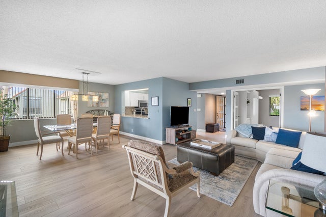 5 of 37 - 5533 Fairway Park Drive #204, Boynton Beach, FL