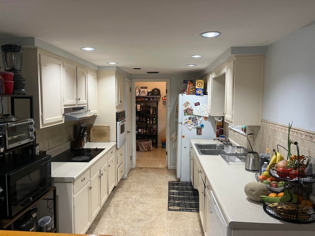 3 of 17 - 621 Sw 60th Avenue, Pembroke Pines, FL