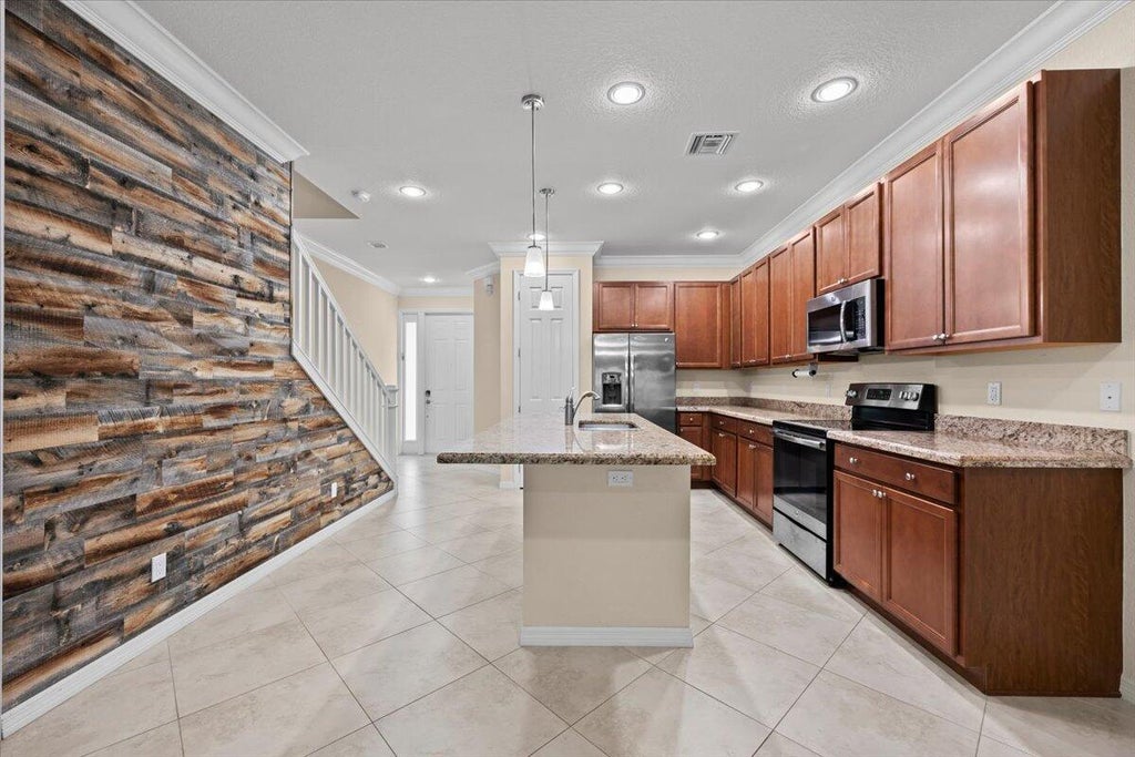 535 Sw Glen Crest Way, Stuart