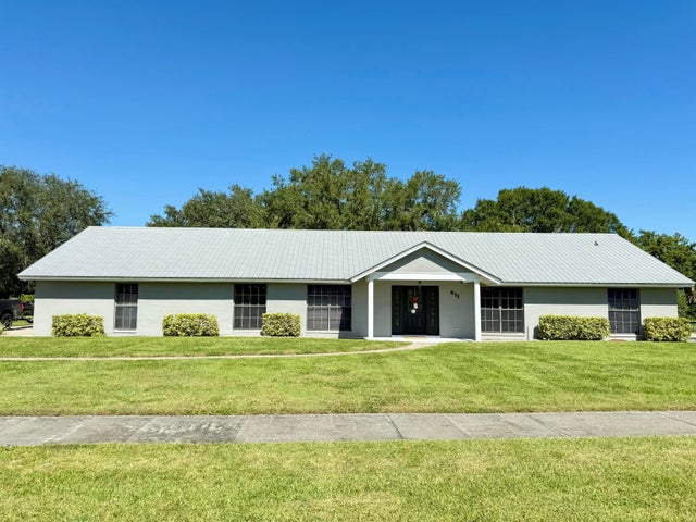 1 of 29 - 411 W Avenida Del Rio, Clewiston, FL