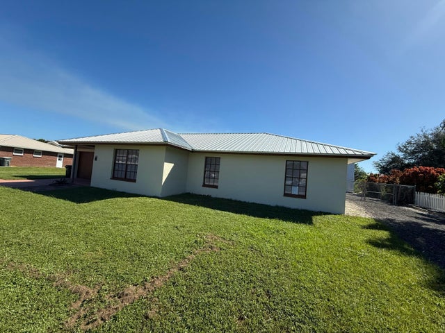 2 of 26 - 805 N Lopez Street, Clewiston, FL