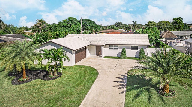 1 of 40 - 1881 Caribbean Road W, Lake Clarke Shores, FL