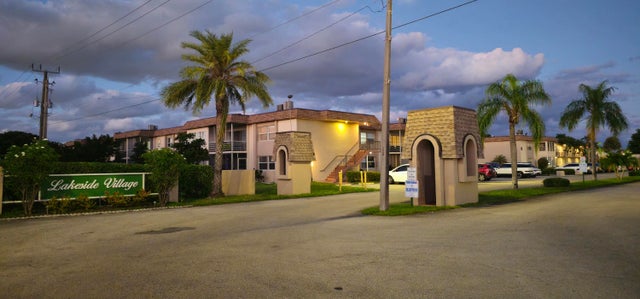 2 of 16 - 721 Lori Dr #105, Palm Springs, FL