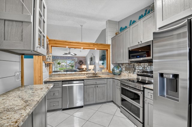 3 of 50 - 7578 Tahiti Lane #201, Lake Worth, FL