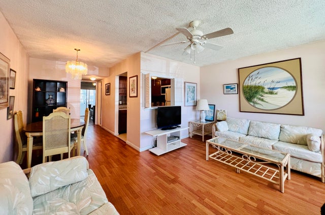 4 of 15 - 146 Sussex H, West Palm Beach, FL