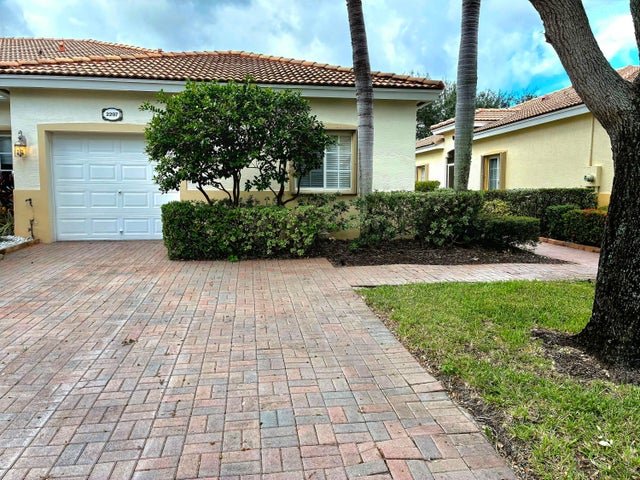 2297 Windjammer Way, West Palm Beach