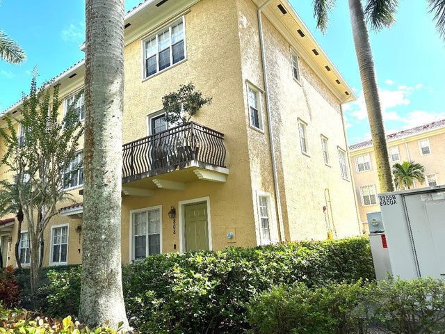 2 of 16 - 808 University Boulevard, Jupiter, FL
