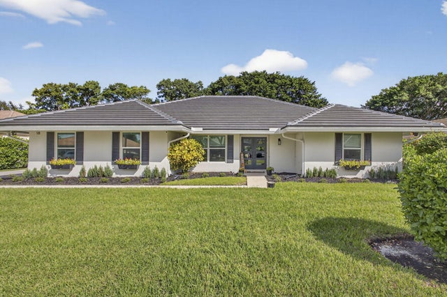 1 of 76 - 18 Berwick Road, Palm Beach Gardens, FL