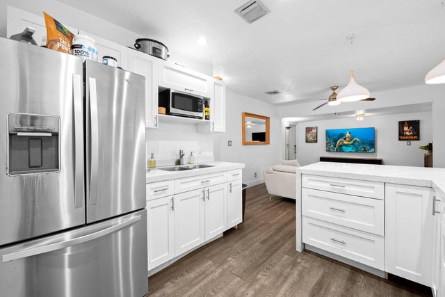 2 of 18 - 1140 Sw 9th Avenue, Fort Lauderdale, FL