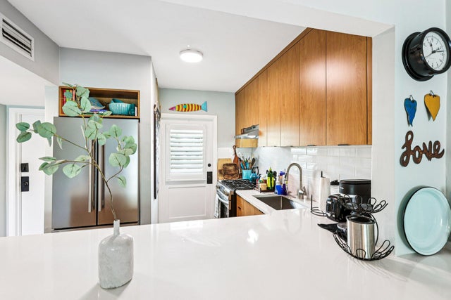 4 of 30 - 200 E Royal Palm Road #3030, Boca Raton, FL