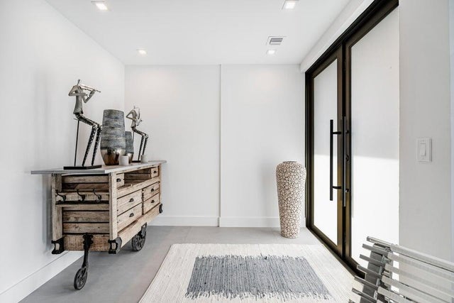 3 of 24 - 925 Ne 6th Street, Fort Lauderdale, FL