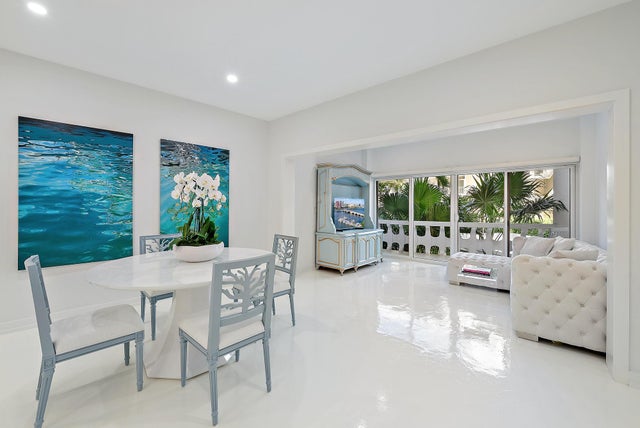 2 of 32 - 300 S Ocean Boulevard #2e, Palm Beach, FL