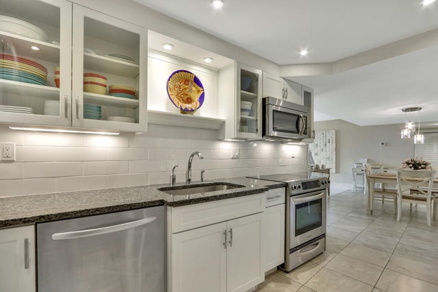 4 of 40 - 1300 S Highway A1a #424, Jupiter, FL