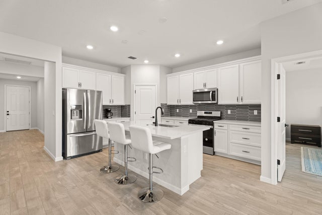 Photo of Listing #RX-11133732