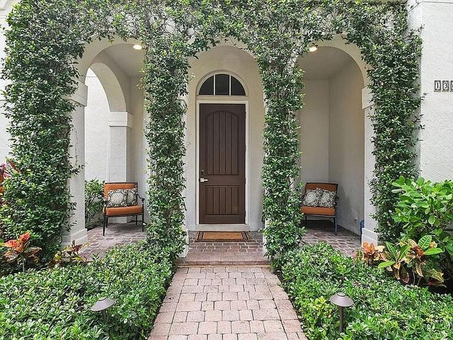 2 of 43 - 136 Segovia Way, Jupiter, FL