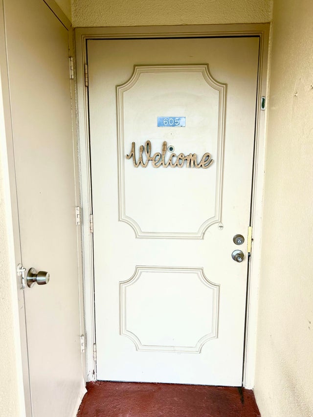 4 of 21 - 3810 E Via Poinciana #605, Lake Worth, FL