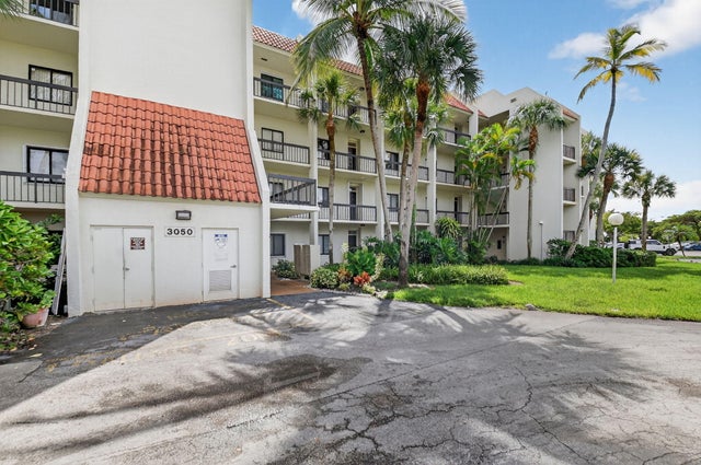 2 of 41 - 3050 Presidential Way #106, West Palm Beach, FL