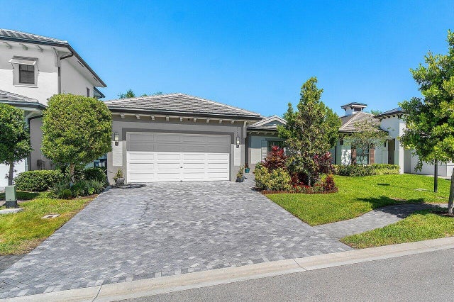 3 of 37 - 3049 Safflower Circle, West Palm Beach, FL