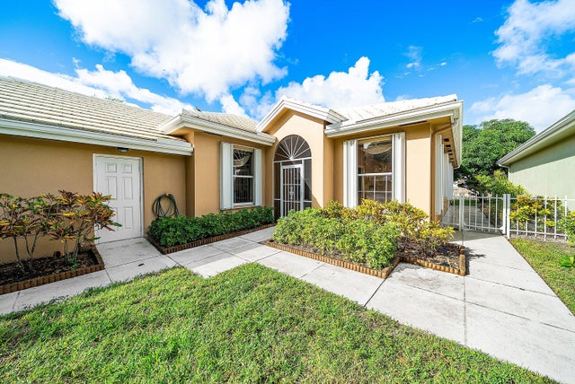 4 of 52 - 1115 Gator Trail, West Palm Beach, FL
