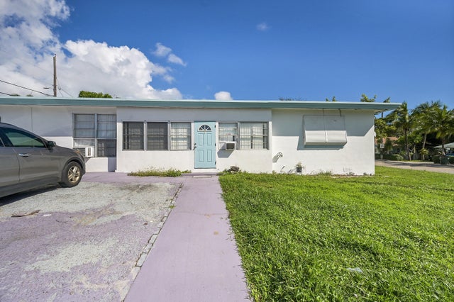 1 of 23 - 721 N A Street, Lake Worth Beach, FL
