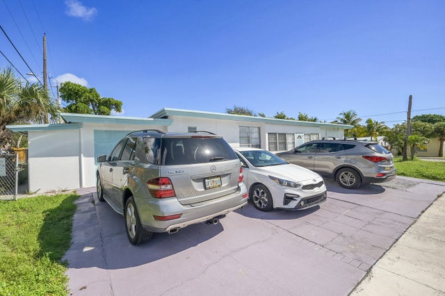3 of 23 - 721 N A Street, Lake Worth Beach, FL