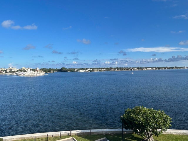 1 of 17 - 1200 S Flagler Drive #504, West Palm Beach, FL