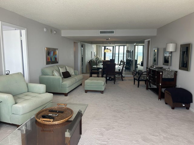 3 of 17 - 1200 S Flagler Drive #504, West Palm Beach, FL