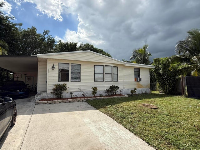 2 of 9 - 11636 Venetian Avenue, Boca Raton, FL