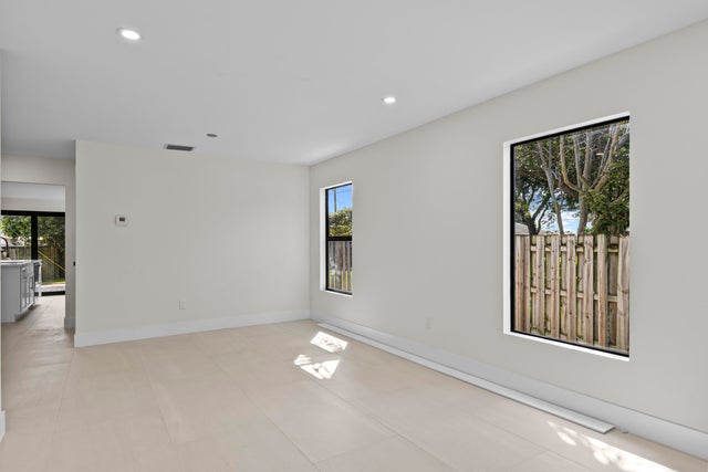 5 of 18 - 830 Franklin Road, West Palm Beach, FL
