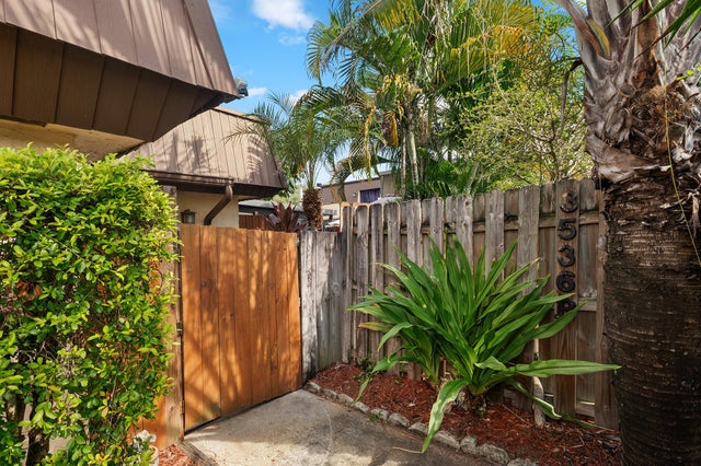 1 of 18 - 3536 Gardens Drive E #b, Palm Beach Gardens, FL