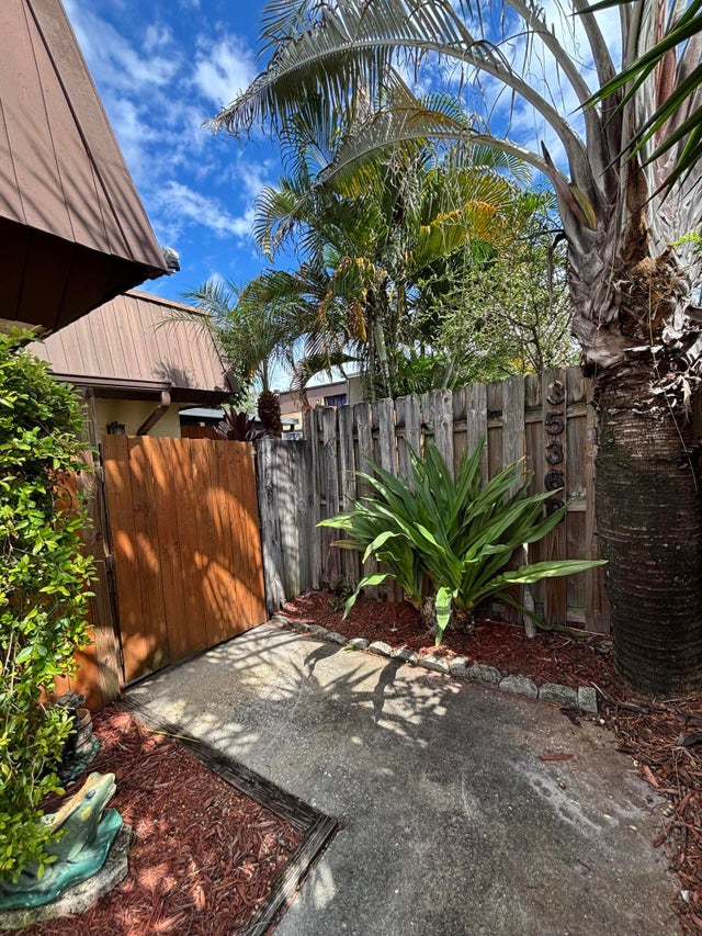 4 of 4 - 3536 Gardens Drive E #b, Palm Beach Gardens, FL