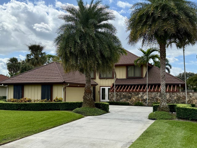 1 of 1 - 29 Cambria Road W, Palm Beach Gardens, FL