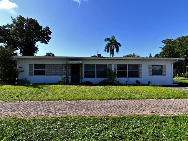 1 of 1 - 605 Georgia Avenue, Fort Pierce, FL